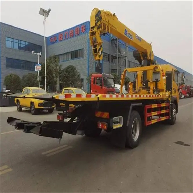 石河镇附近小随车吊出租电话，轻松解决搬运烦恼