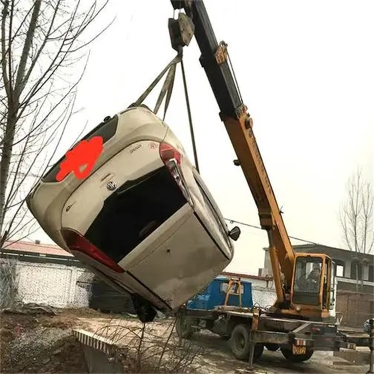 石河镇随时待命，吊车24小时道路救援服务全解析