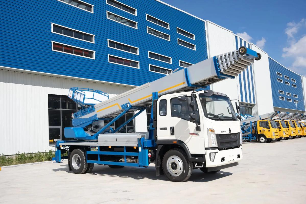 石河镇出租云梯车高空作业车 建筑垃圾搬运