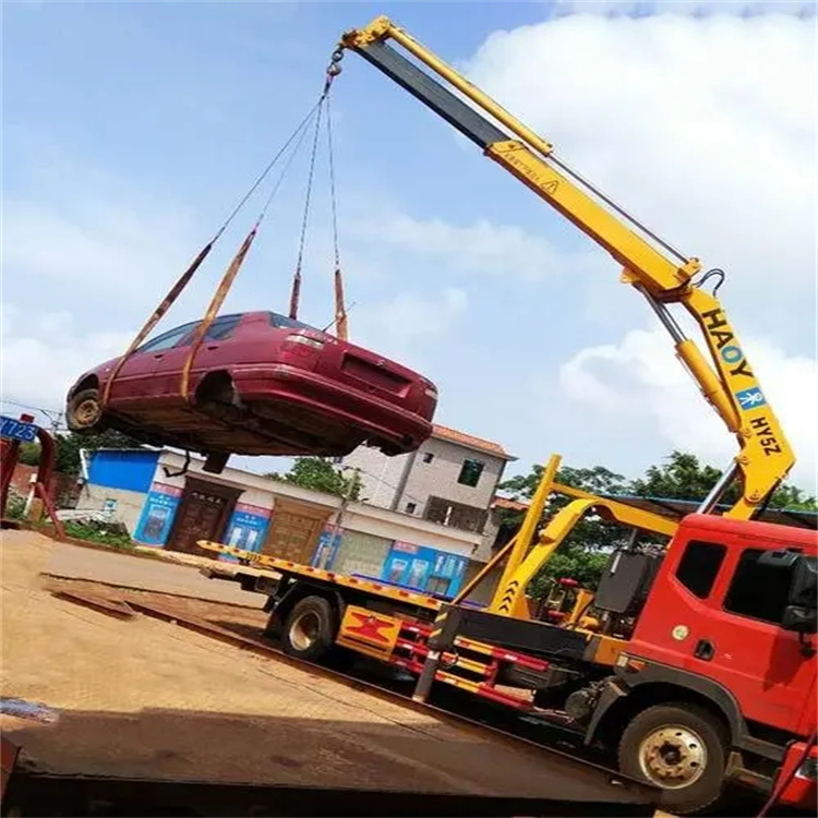 石河镇吊车吊汽车的正确方法